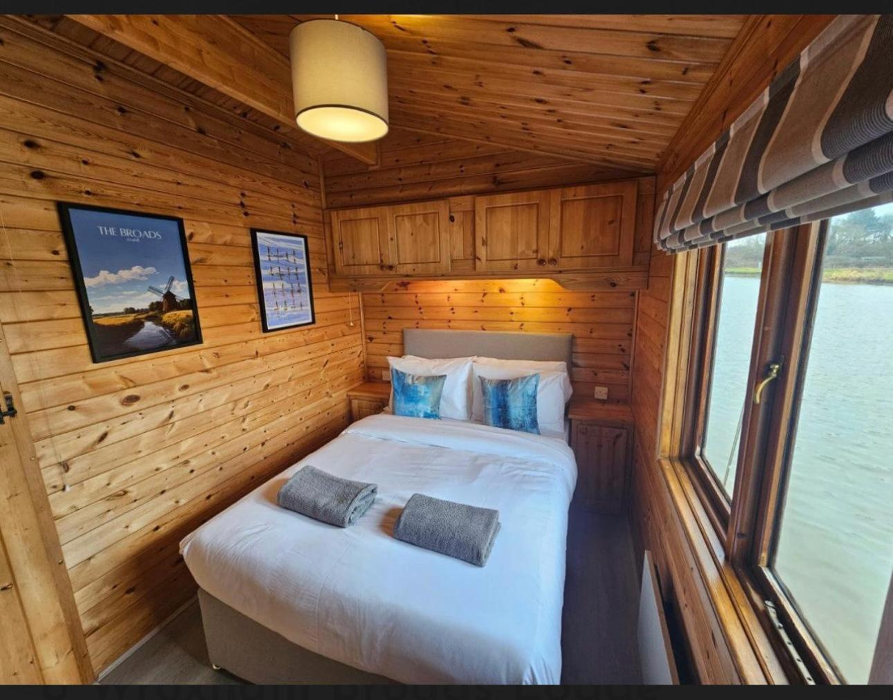 Hickling Broads Lodge Houseboat Сталхэм Экстерьер фото